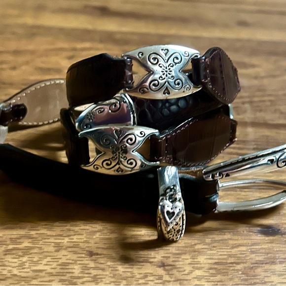 Brighton • Medium (30) • Brown Leather • Silver Buckle • Dangle Heart • Belt - Picture 2 of 16